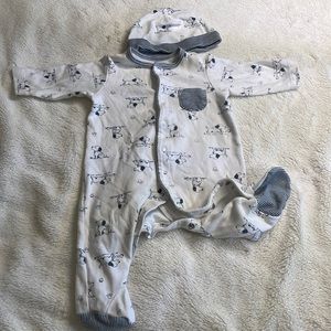 2/$25 little me sleeper with hat 6 mos